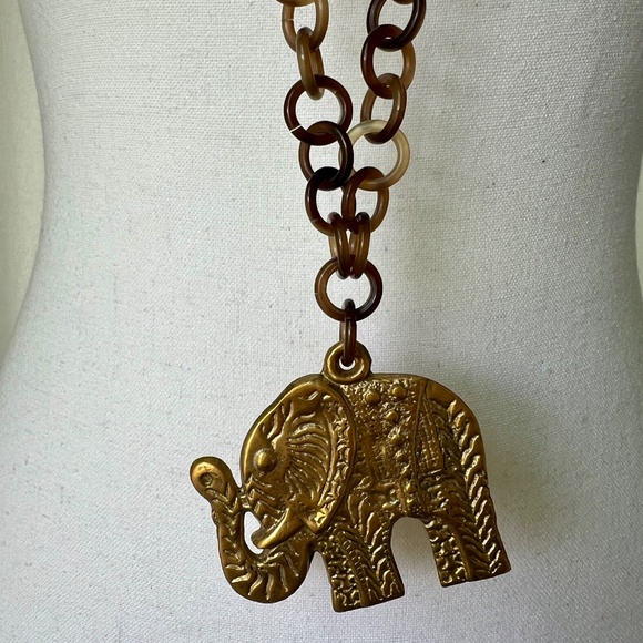 Buffalo Horn Link Necklace with Brass Elephant Pendant 40” Extra Long - Picture 4 of 8